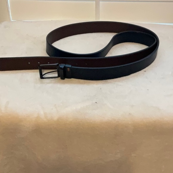 Levi's Black and Brown Leather Belts - Picture 1 of 3
